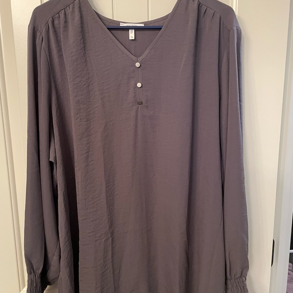 Plus size Maurices top